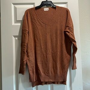 Dreamers rust color sweater